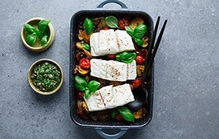 Lieu noir de Norvège au four et salsa verde